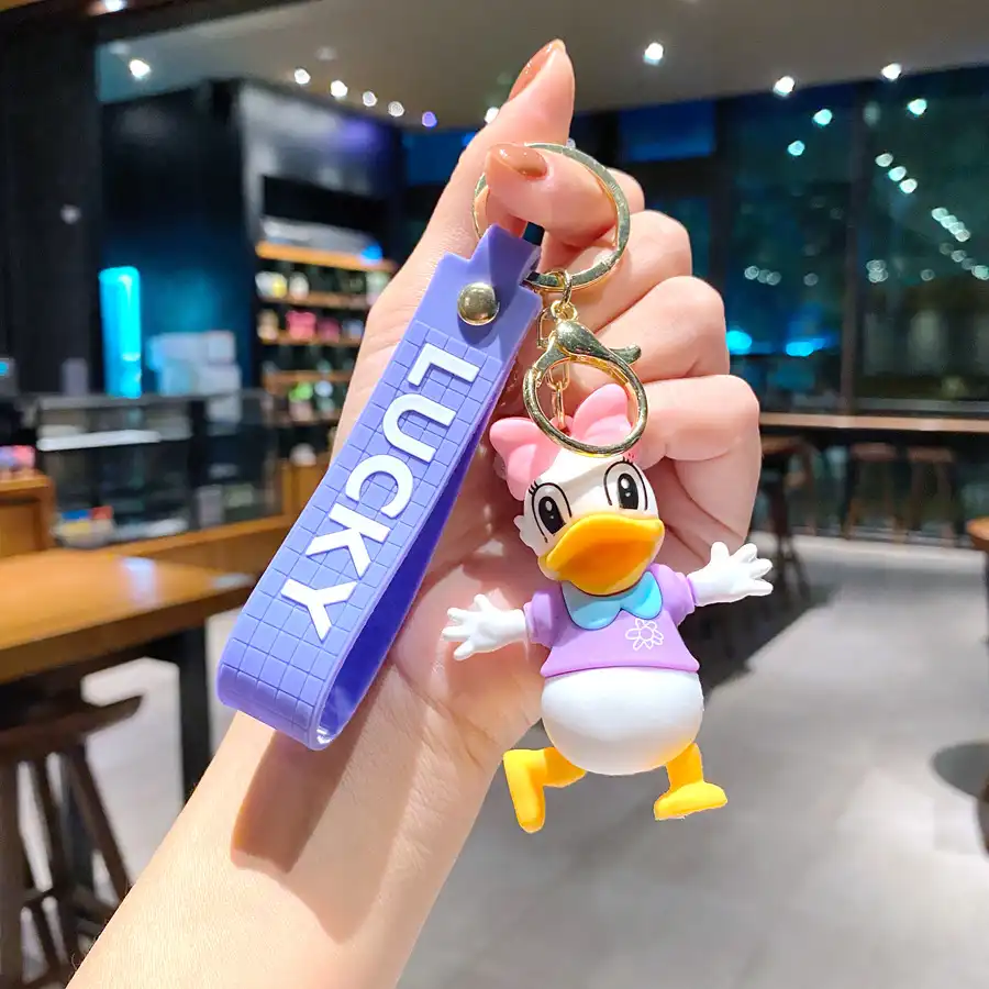 Mickey and Minnie Keychain 01